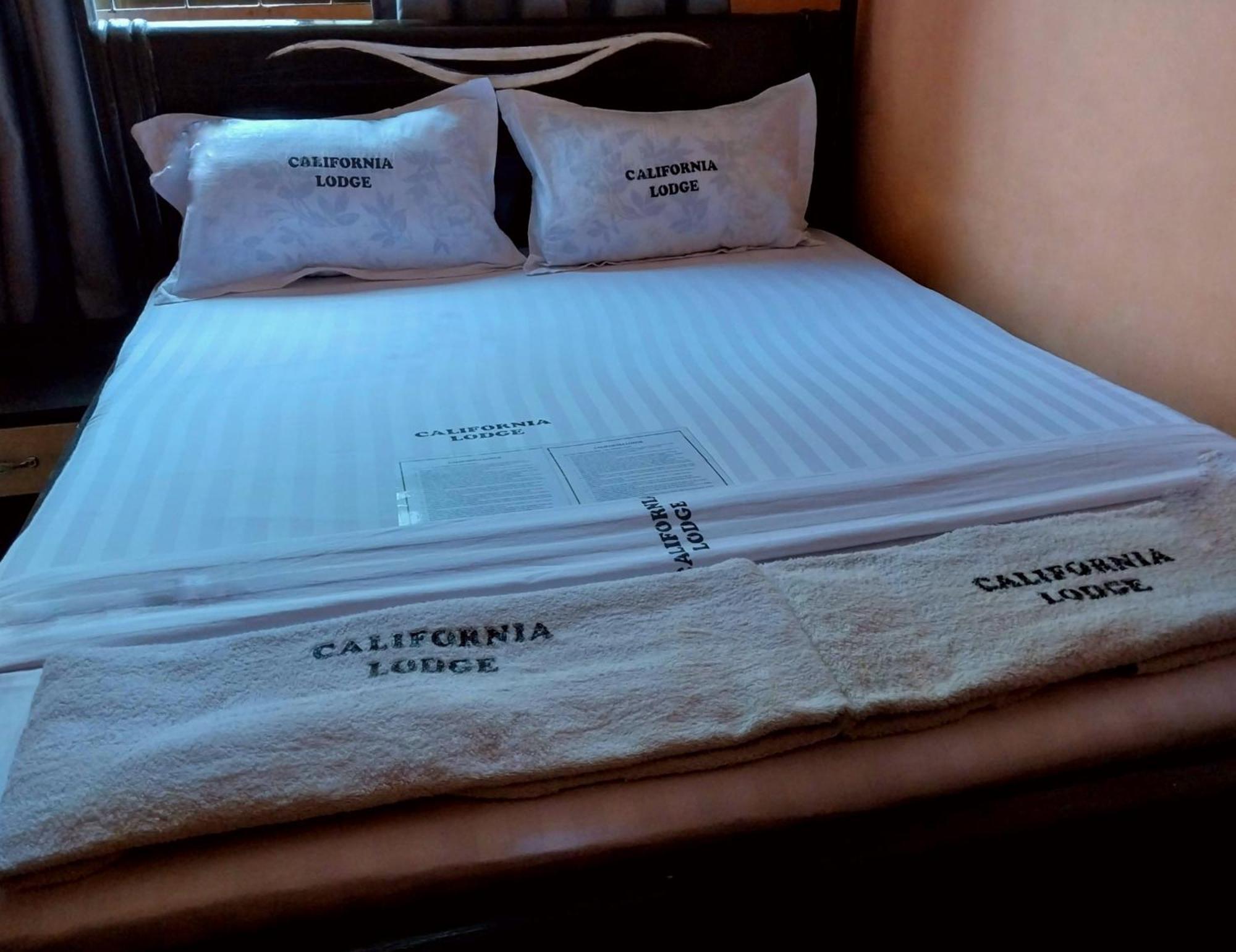 California Lodge บากาโมโย ภายนอก รูปภาพ