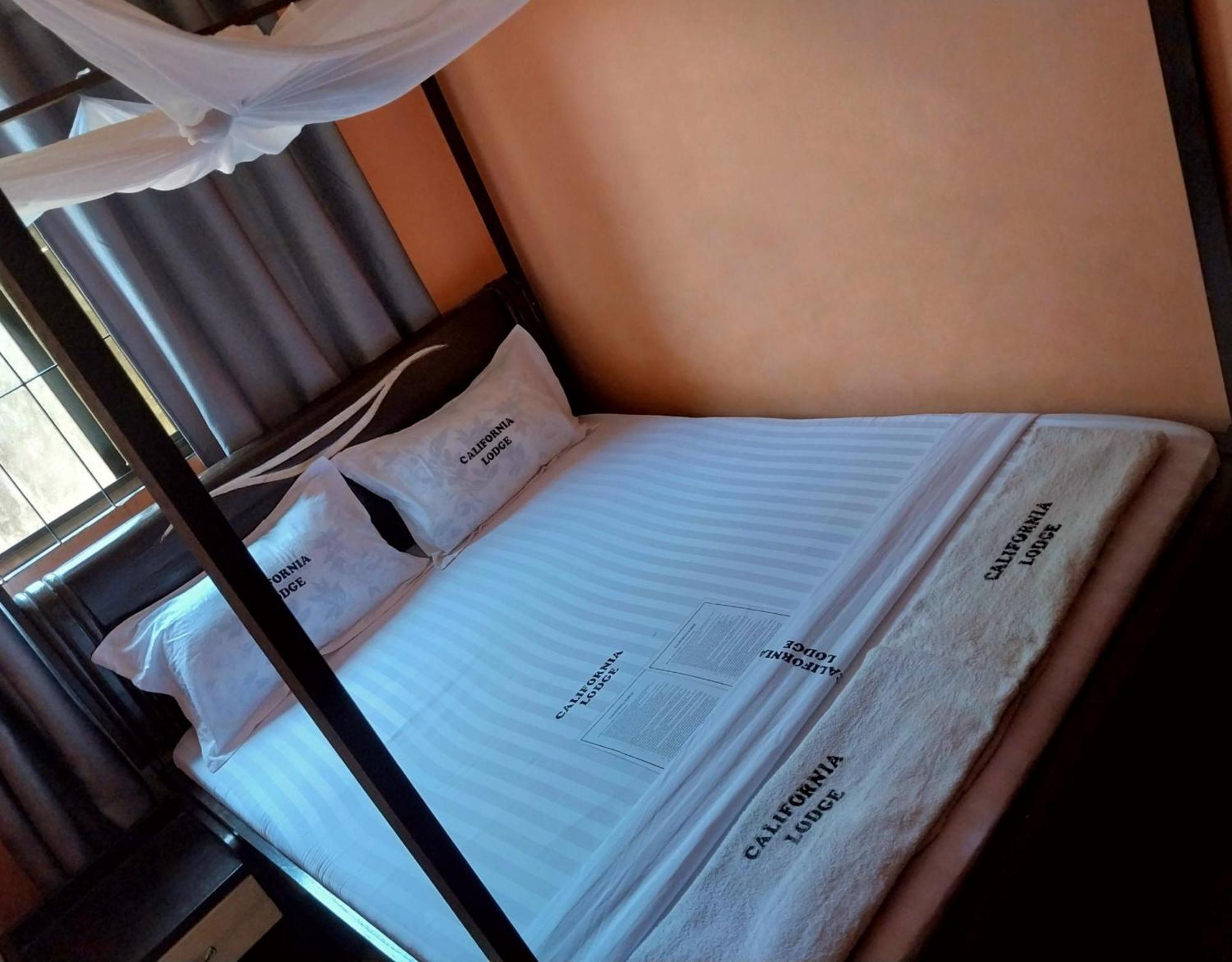 California Lodge บากาโมโย ภายนอก รูปภาพ